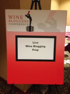 WINEormous Live Wine Bloggin